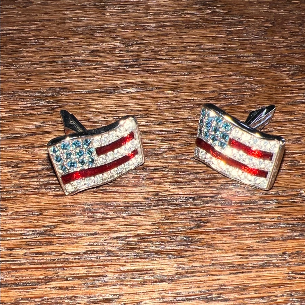 Swarovski American Flag Cufflinks - Picture 5 of 6